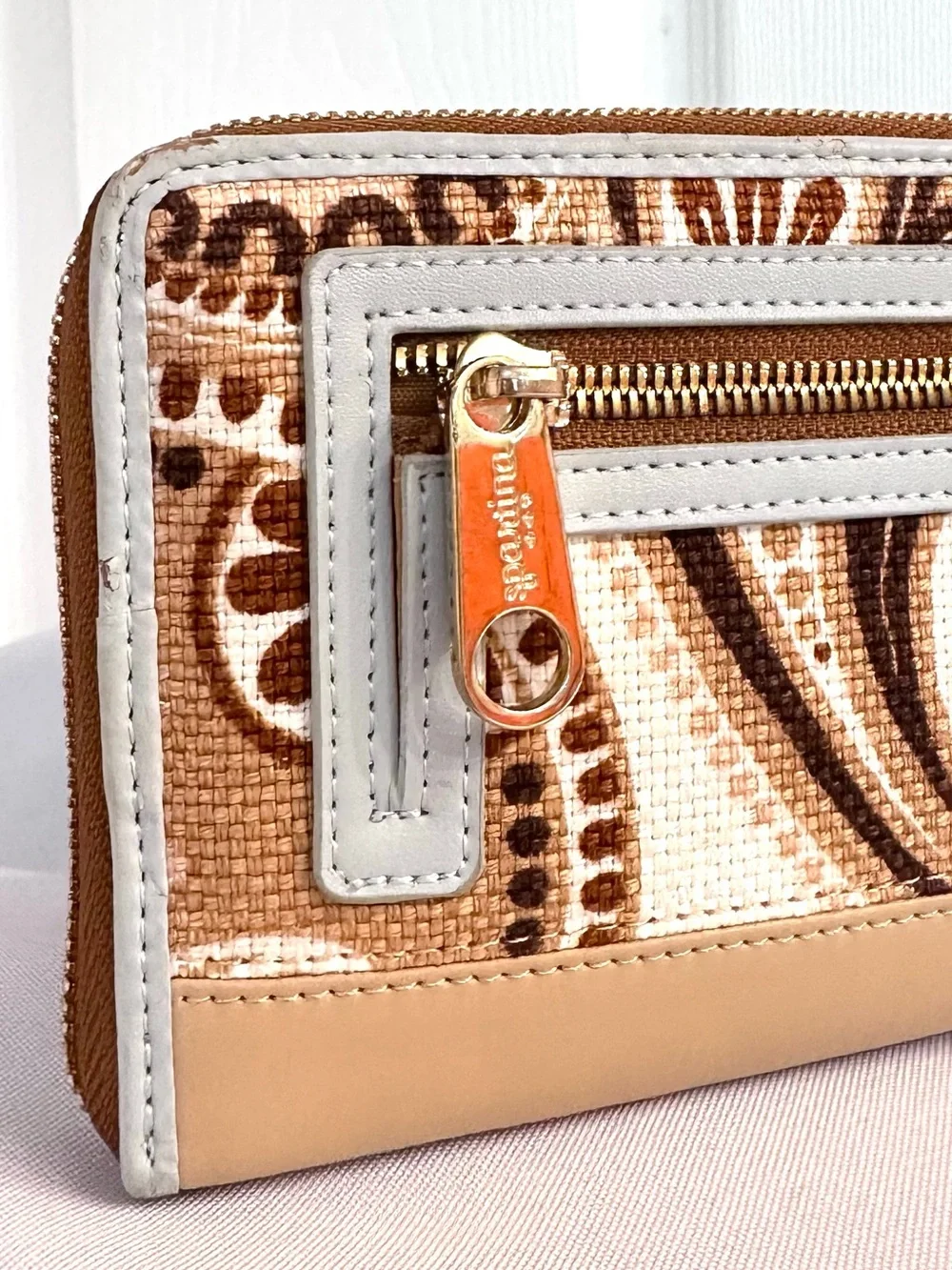 SPARTINA ~ Beige/Brown Paisley Printed Zip Wallet w/Baby Blue & Tan Leather Trim